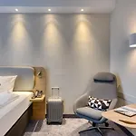 Express By Ihg 3*