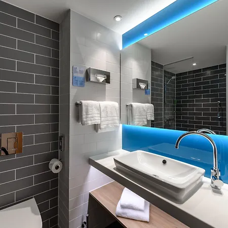 Express By Ihg Otel 3*