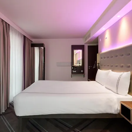 Premier Hotel
