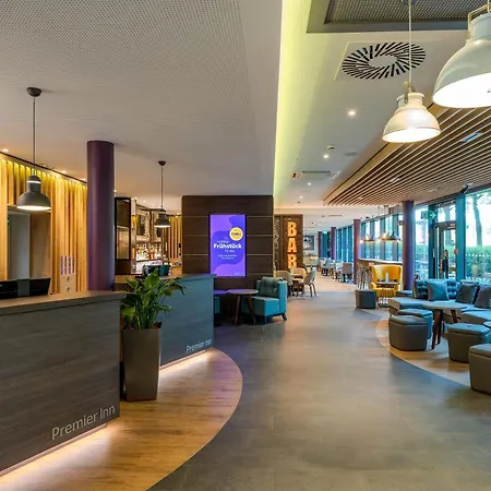 Premier Hotel 3*