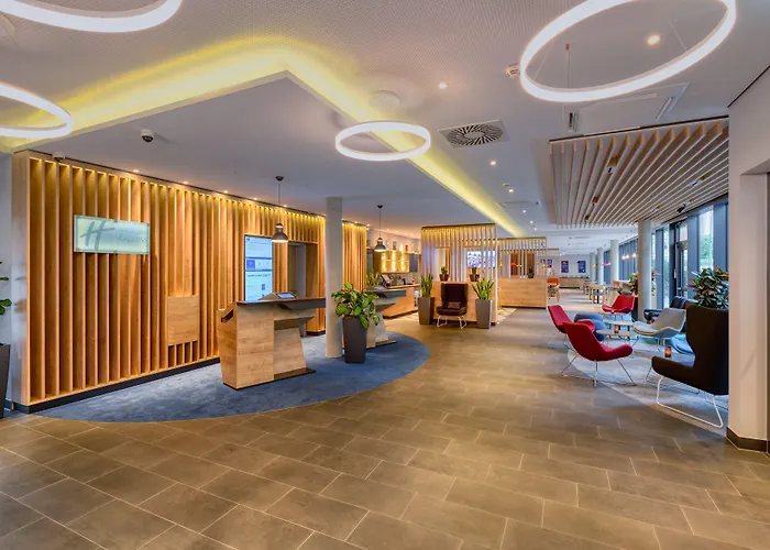 Express By Ihg מלון 3*