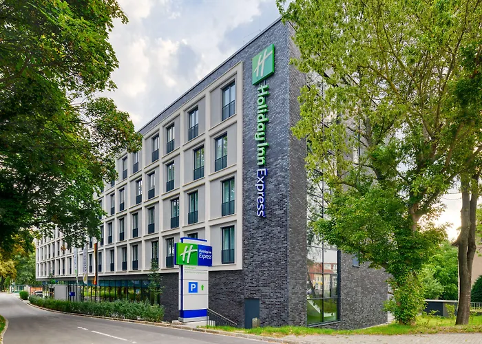 Express By Ihg Hotel Getynga